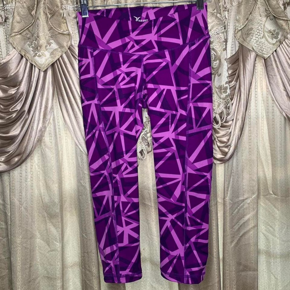 Old navy cropped leggings